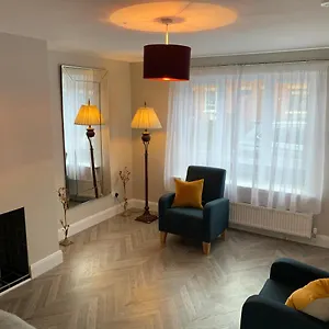 Break Plush Pad, Walking Distance To Centre Belfast